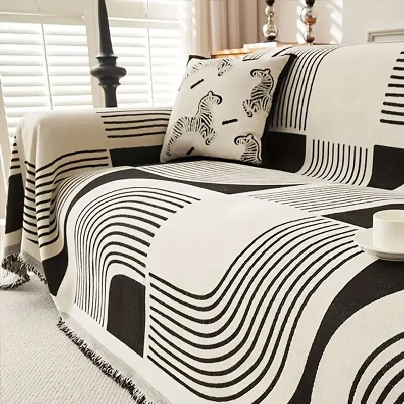 Fantasy White-Black